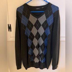 Claiborne Men’s Argyle V-Neck Sweater Gray/Blue